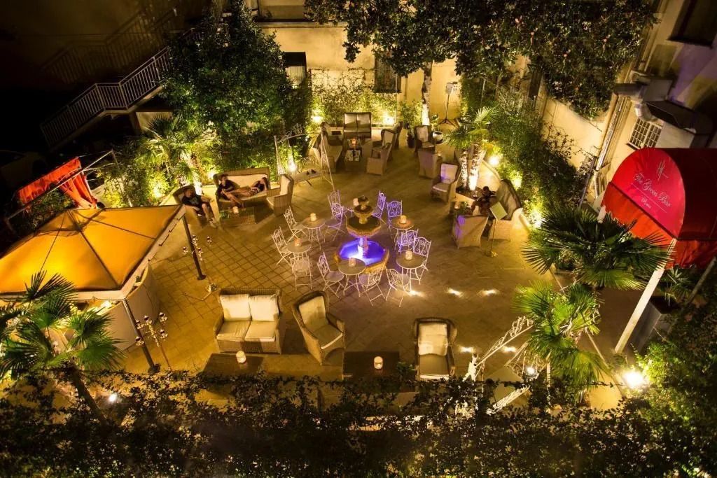 balkon / taras, teren hotelu