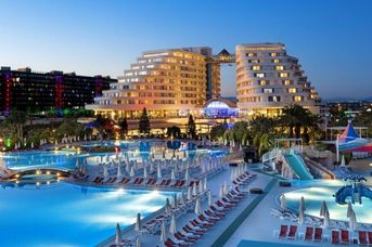 Miracle Resort (Lara)