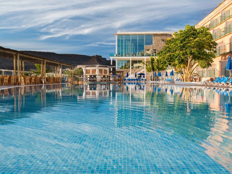 Mogan Princess & Beach Club