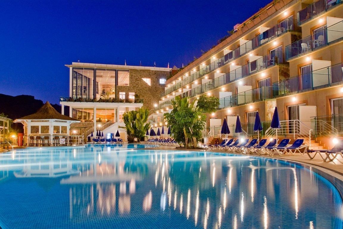 obiekt, teren hotelu, basen