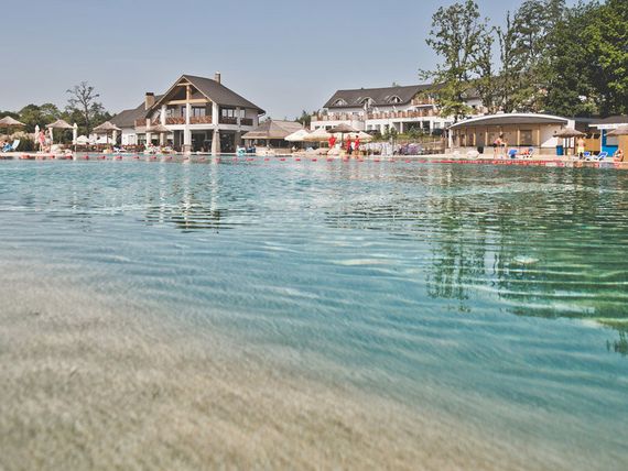 teren hotelu, basen