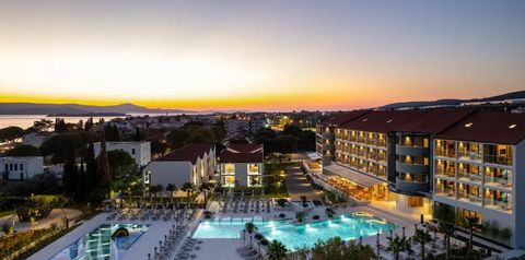 obiekt, teren hotelu, basen