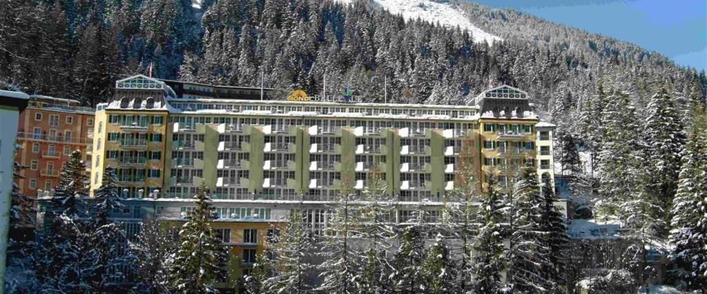 obiekt, teren hotelu, zwiedzanie