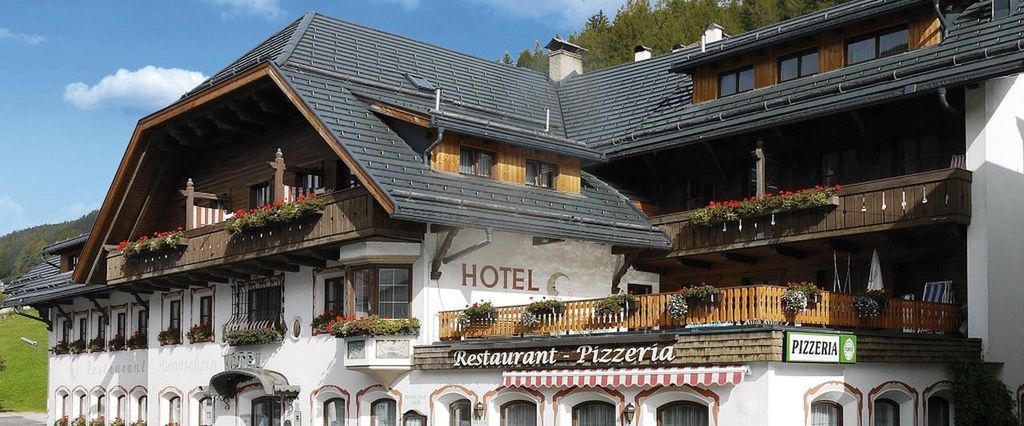 budynek główny, obiekt