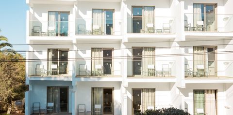 budynek główny, teren hotelu