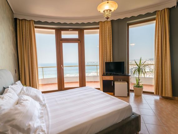 Monte Carlo 3*
