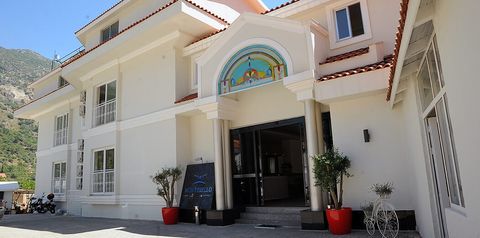 budynek główny, teren hotelu