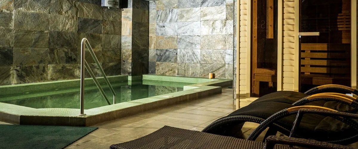 basen, sauna
