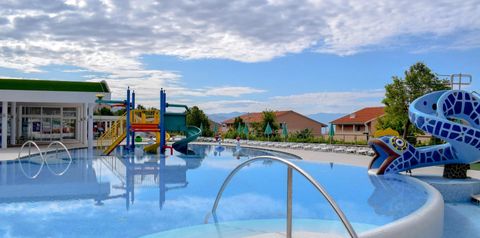 basen, zjeżdżalnia, brodzik