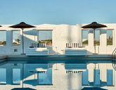 Mr & Mrs White New Style