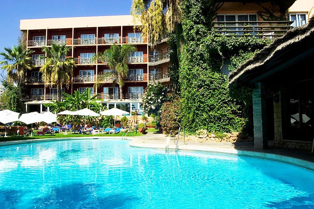 budynek główny, basen