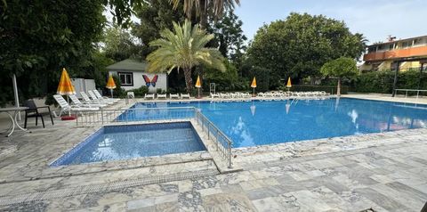 teren hotelu, basen