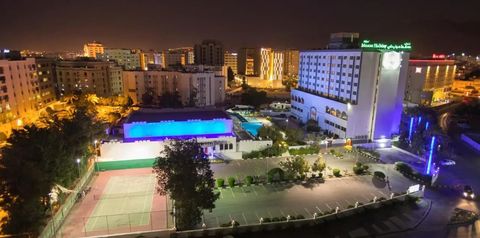 teren hotelu, budynek główny