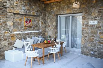 Myconian Crown Suites