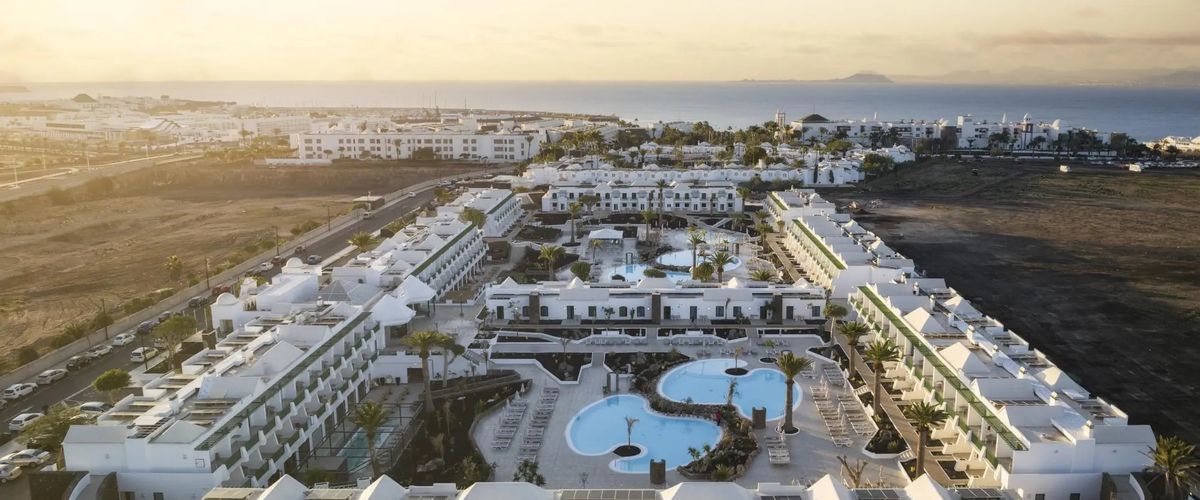 obiekt, teren hotelu