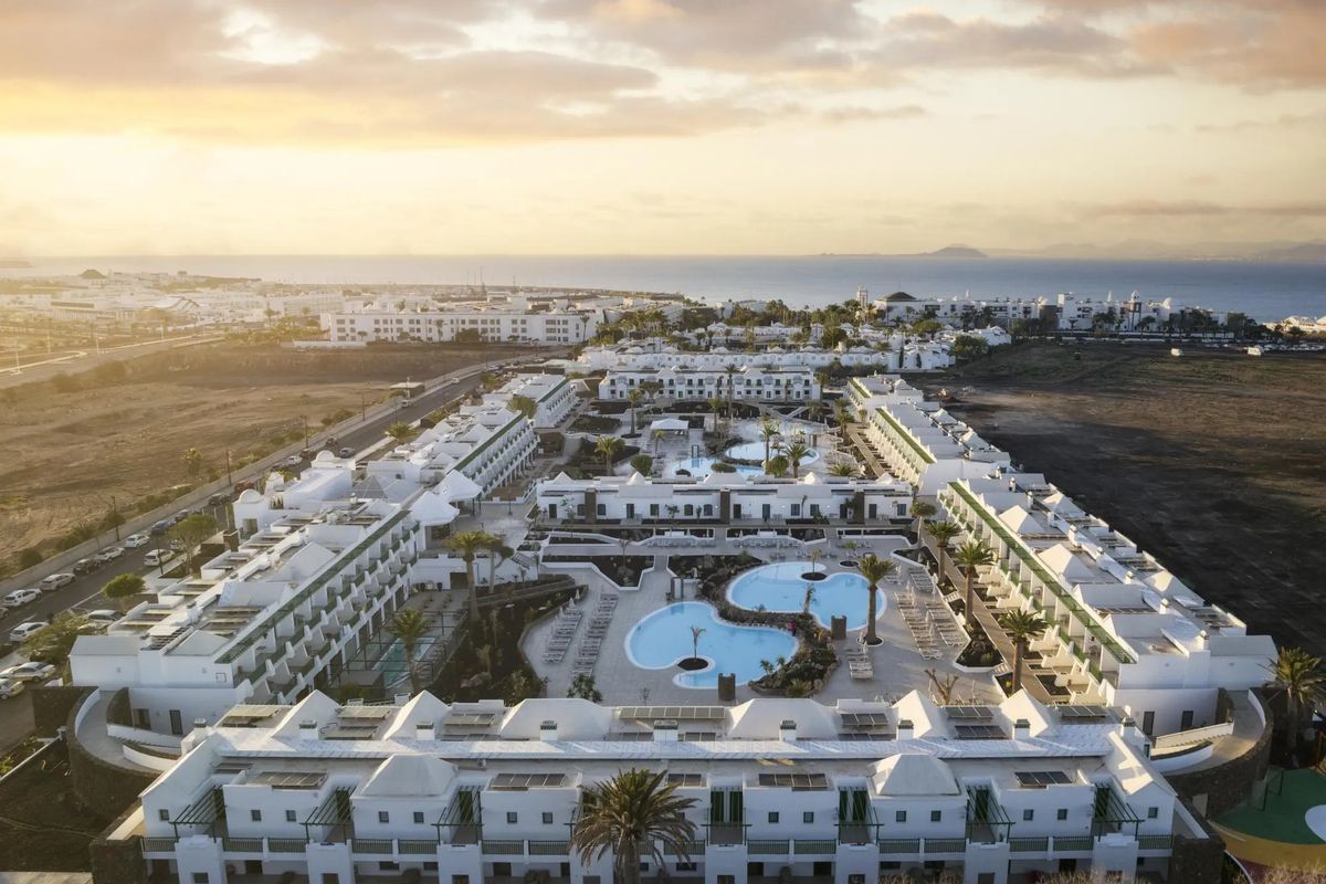obiekt, teren hotelu