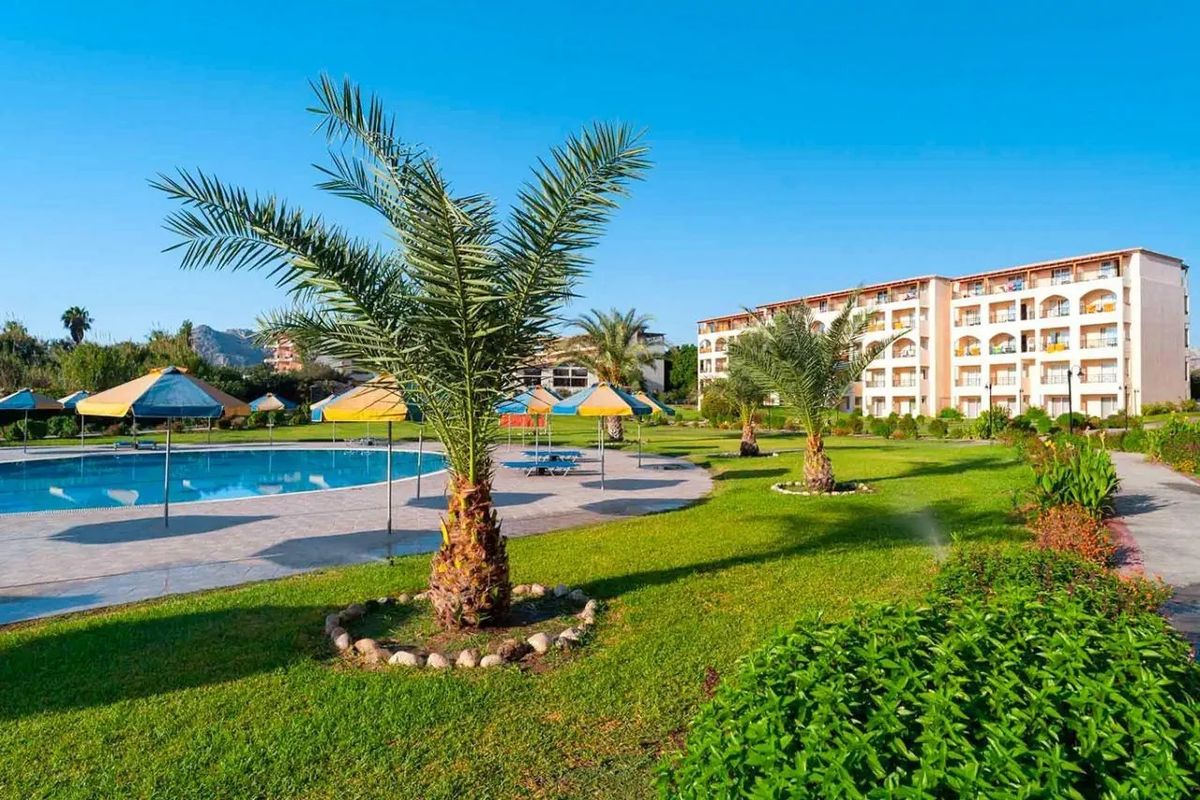 teren hotelu, basen
