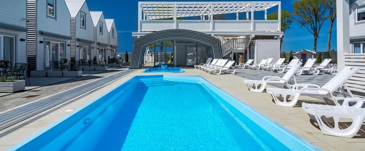 teren hotelu, obiekt, basen