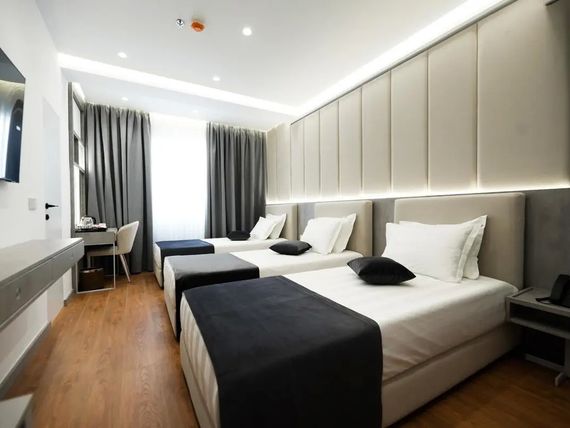 Naos Luxury 4*