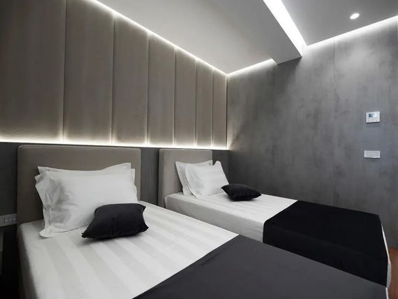 Naos Luxury 4*