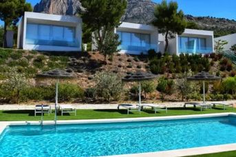 Nature Suites Puig Campana