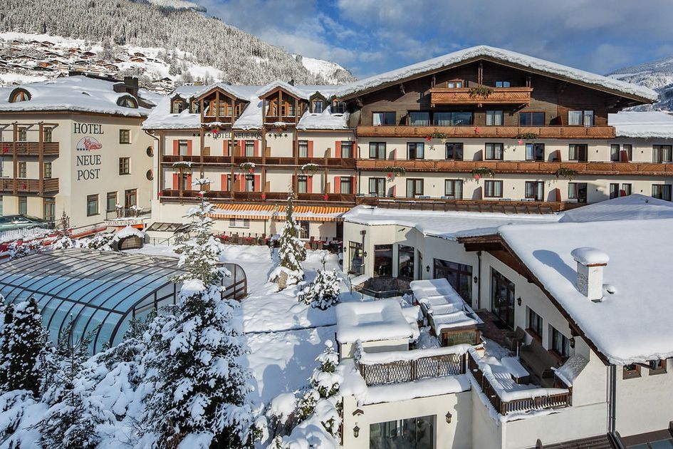 obiekt, teren hotelu