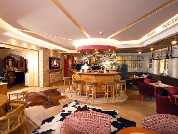 Neuhaus 4*