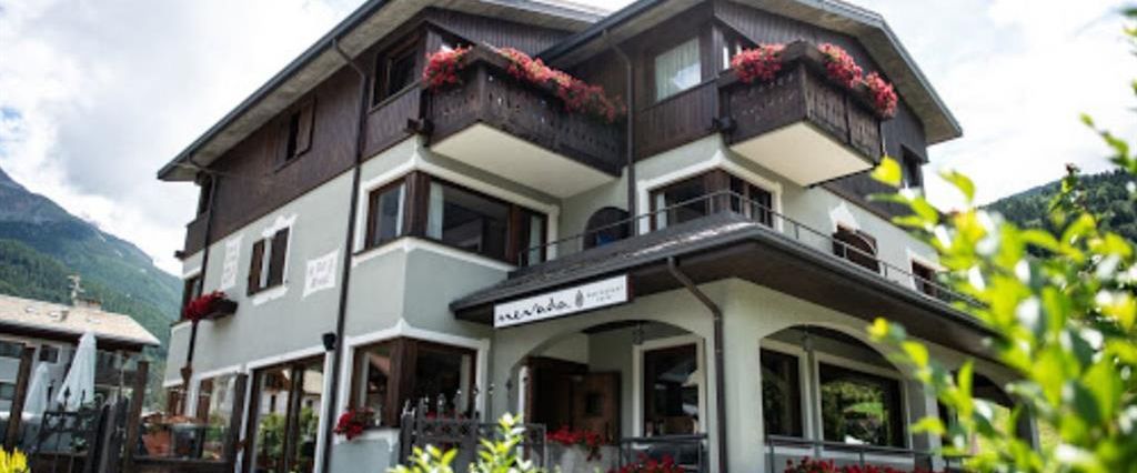 obiekt, budynek główny