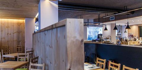 teren hotelu, drink bar