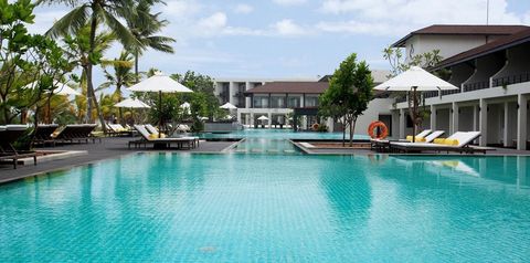 teren hotelu, basen