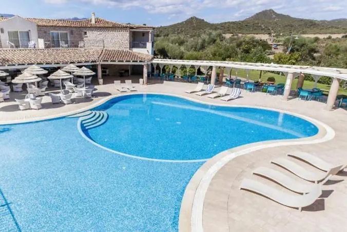 obiekt, teren hotelu, basen