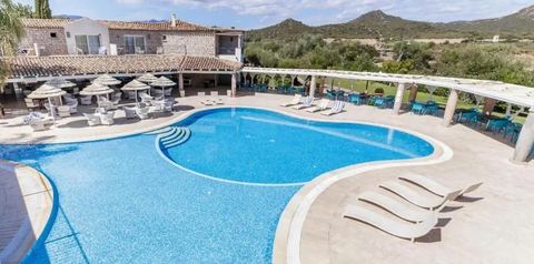 obiekt, teren hotelu, basen