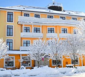 Vier Jahreszeiten (Garmisch-Partenkirchen)