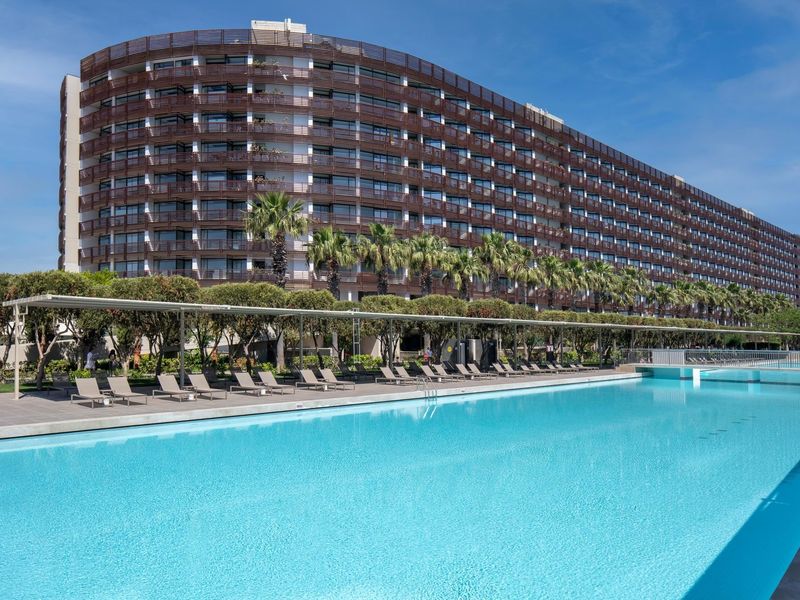 Nirvana Cosmopolitan (ex Kervansaray Lara)