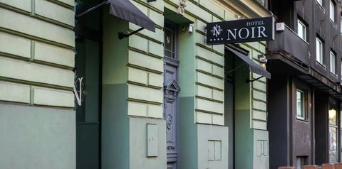 obiekt, budynek główny