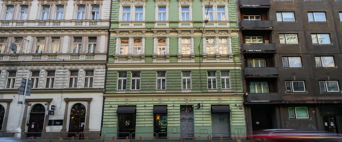 obiekt, budynek główny