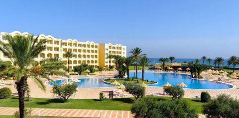 obiekt, teren hotelu, basen