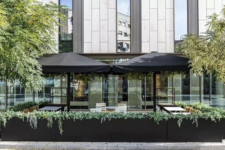 obiekt, teren hotelu