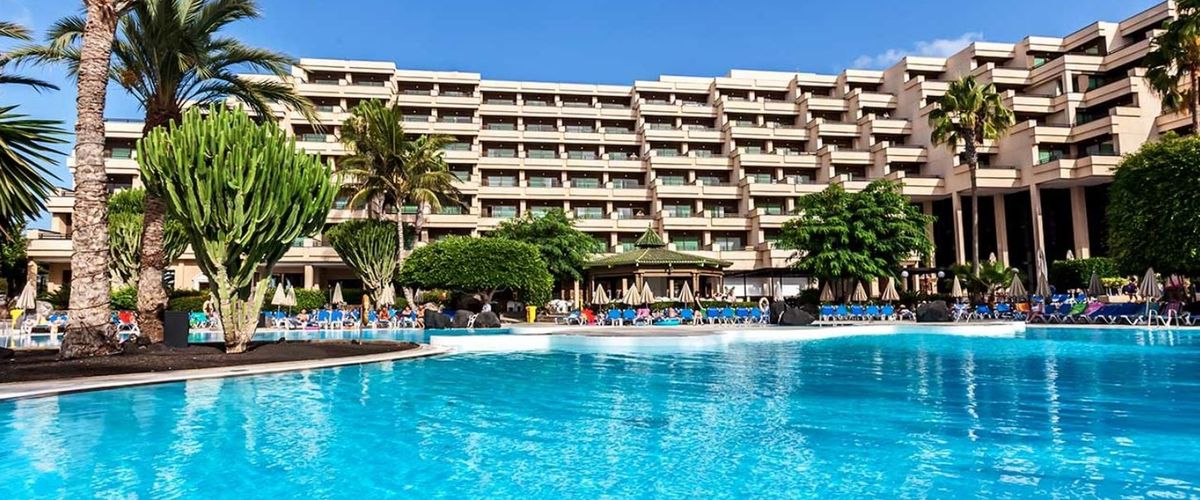 obiekt, teren hotelu, basen