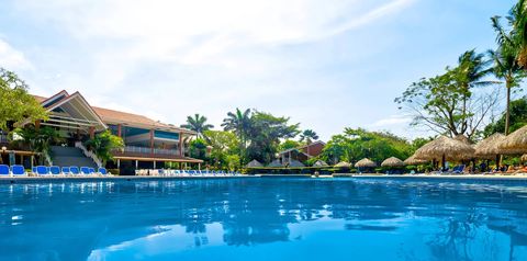 obiekt, teren hotelu, basen