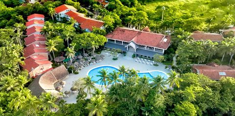 obiekt, teren hotelu, basen