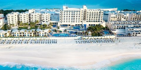 budynek główny, teren hotelu, plaża