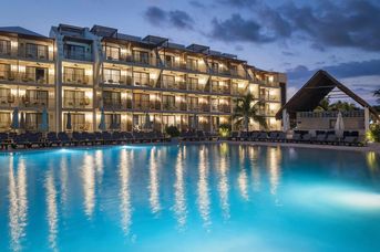 Ocean Riviera Paradise El Beso