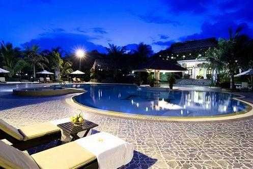 obiekt, teren hotelu, basen