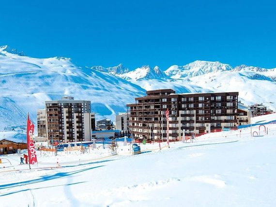 obiekt, teren hotelu