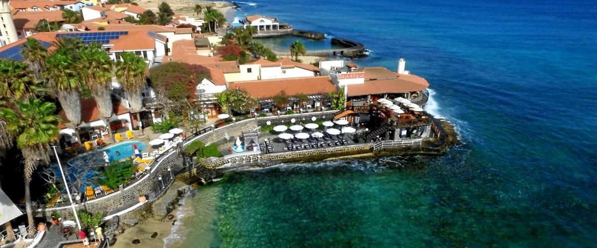 obiekt, teren hotelu