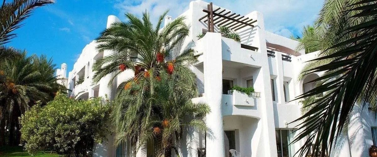 obiekt, teren hotelu