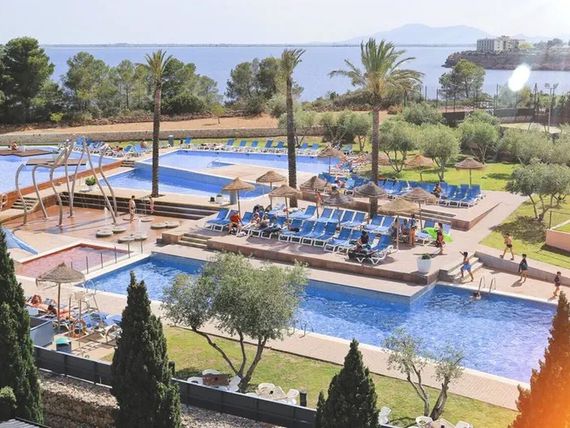 teren hotelu, basen