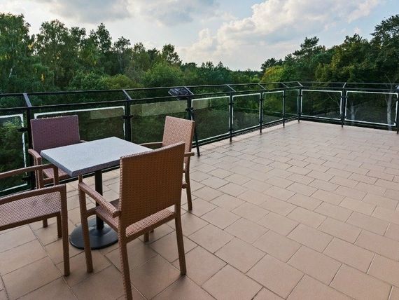 teren hotelu, balkon / taras