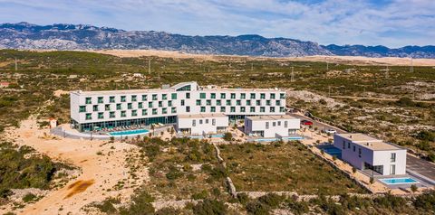 obiekt, budynek główny, teren hotelu